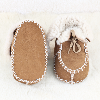 Chestnut sheepskin baby booties with soft wool lining